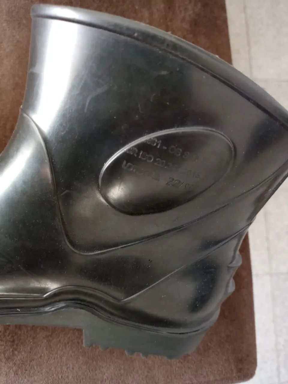 Bota de PVC preta *39* - Foto 3