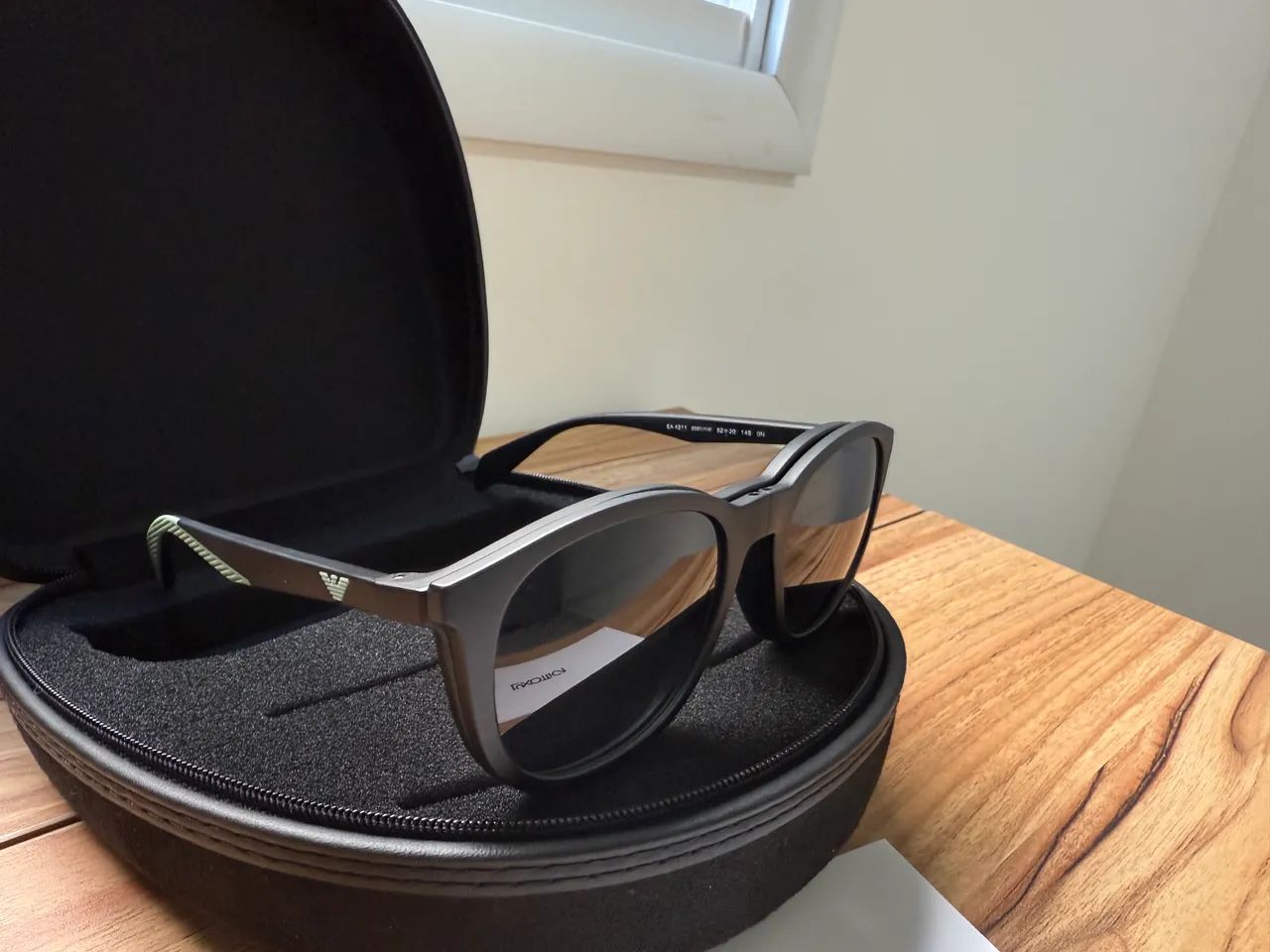 Oculos Emporio Armani - Linha Clip On - Foto 2