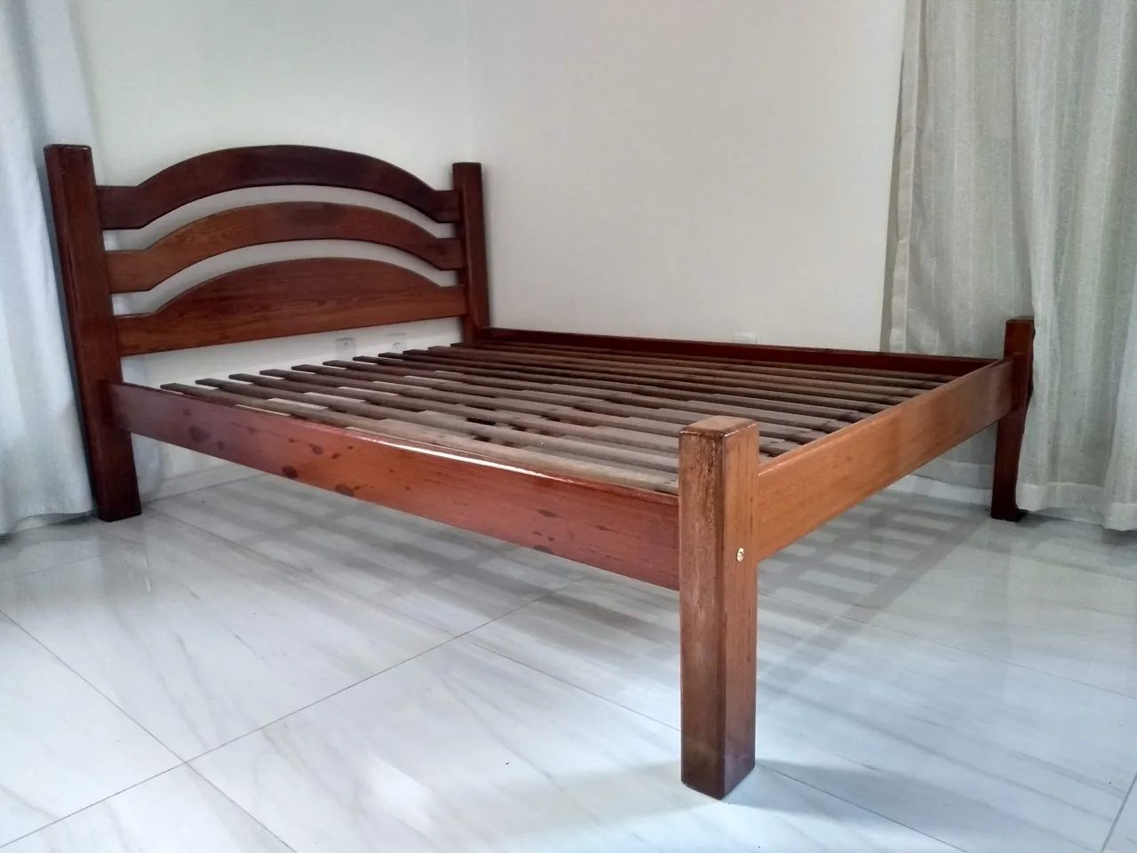 Madeira para colchão 