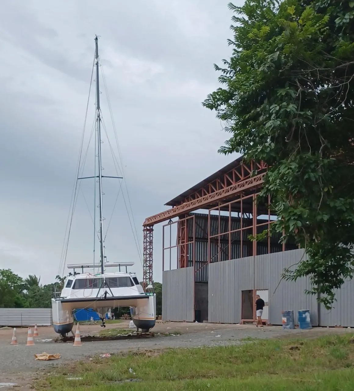 Catamara 30 pés lançado a água 2025 - Foto 3