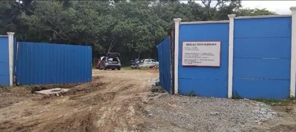 Terreno com Escritura em Condomínio Fechado - Embu das Artes / Cotia
