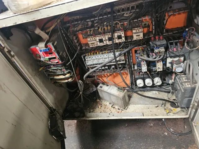 MAQUINA INJETORA JASOT 630-160 ANO 2009 - Foto 2