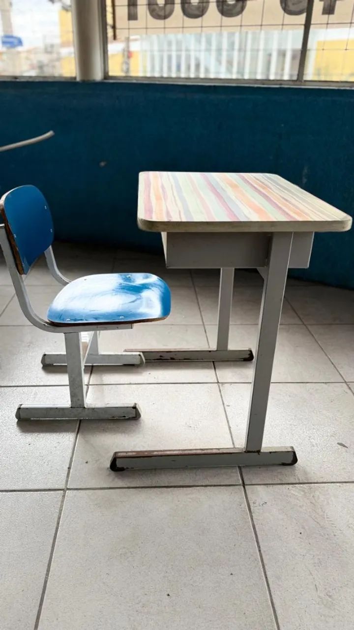 Mesa e cadeira escolinha infantil - usada - Foto 5