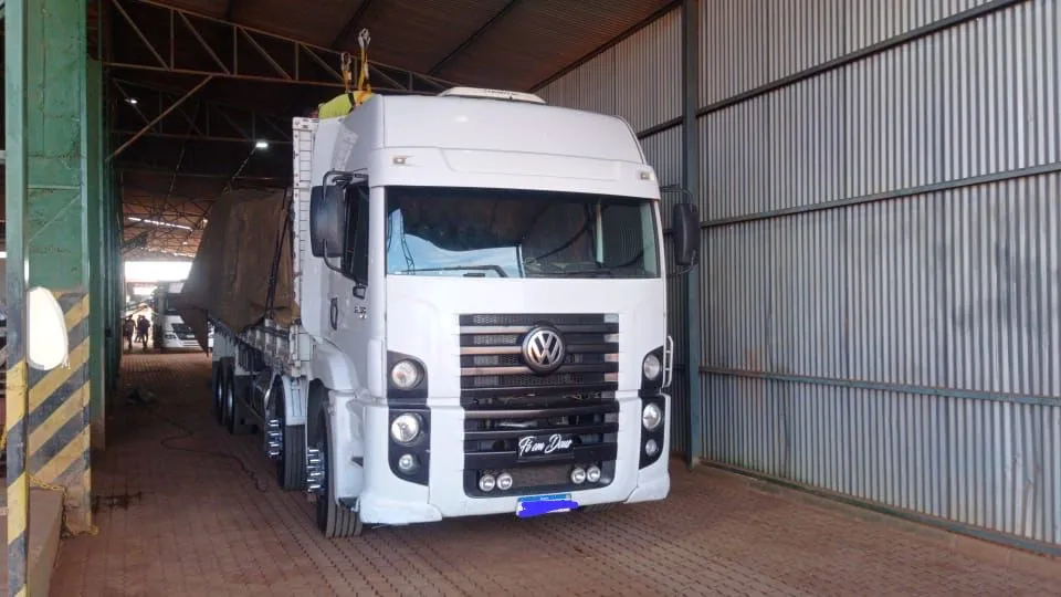 Vendo caminhão Bitruck vw25.320