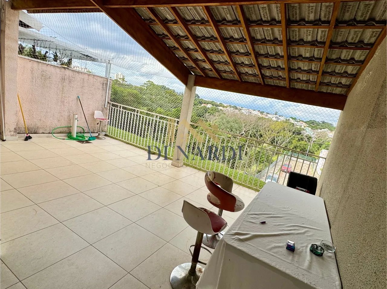 Refúgio Exclusivo: Sobrado de Luxo com Vista para o Lago - Foto 3