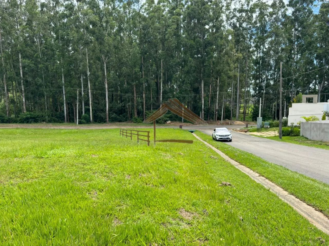 Terreno a venda no Ninho Verde 1, frente para o asfalto, total de 422 m² - Foto 4