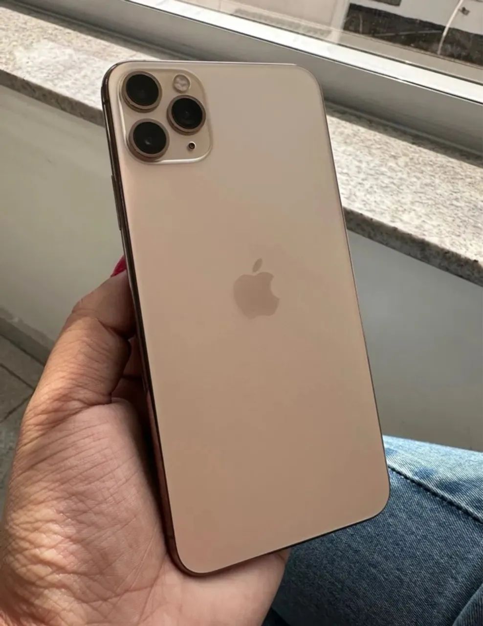 1399!! iPhone 11 Pro Max 256 gb dourado 