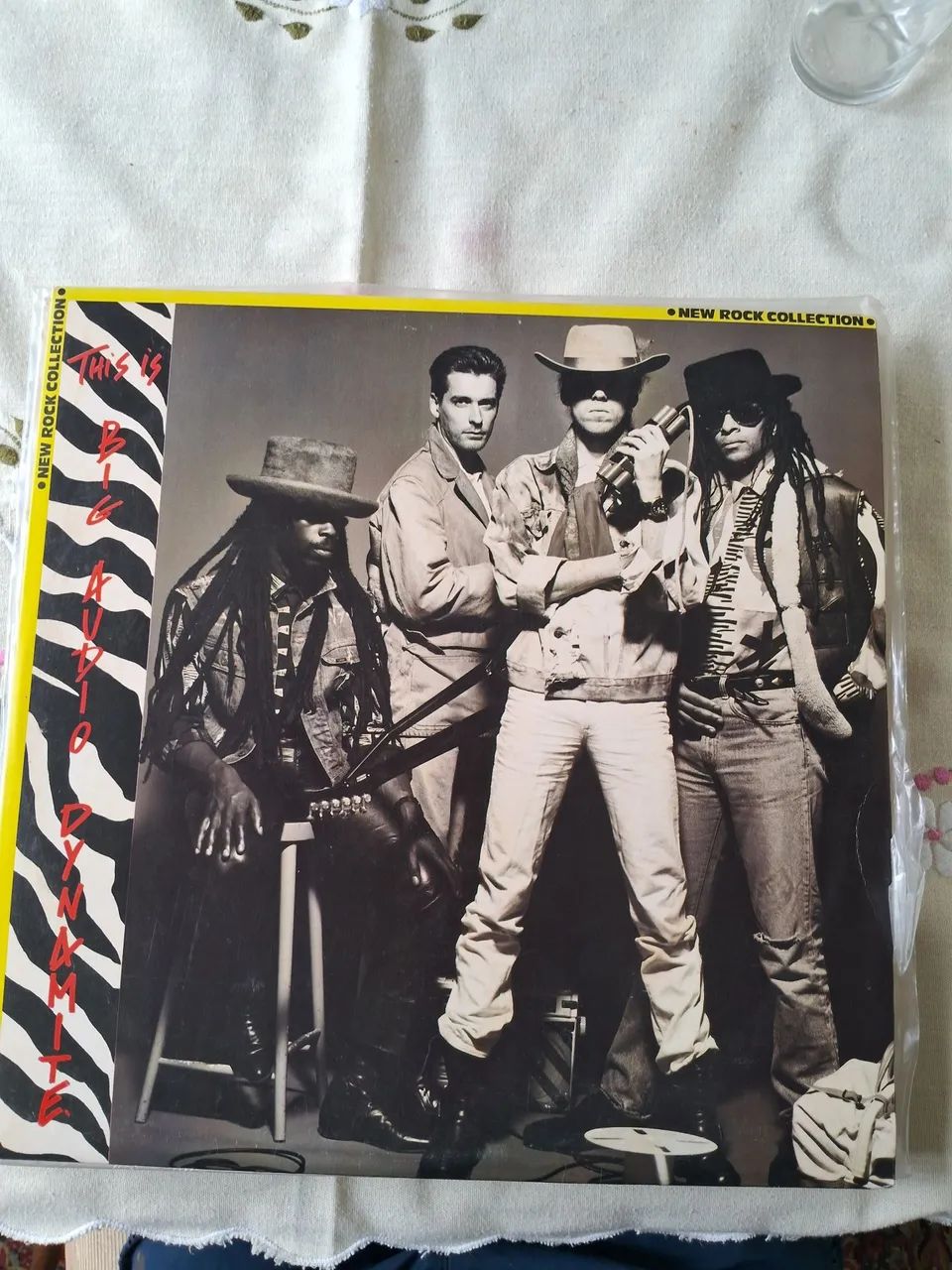 Disco de Vinil LP Big Audio Dynamite - This Is Big Audio Dynamite
