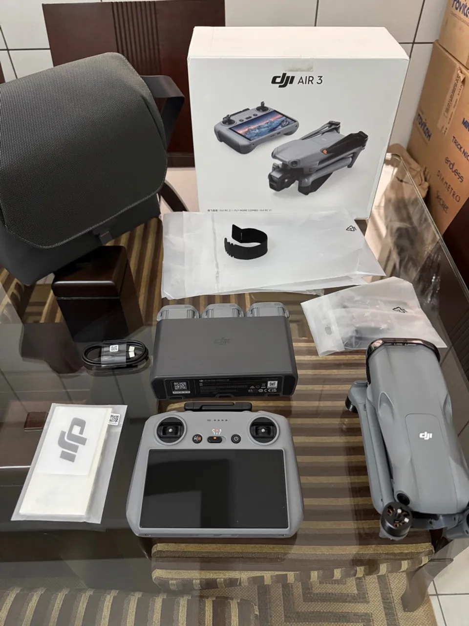 DRONE DJI AIR 3 COMBO FLY MORE - IMPECÁVEL