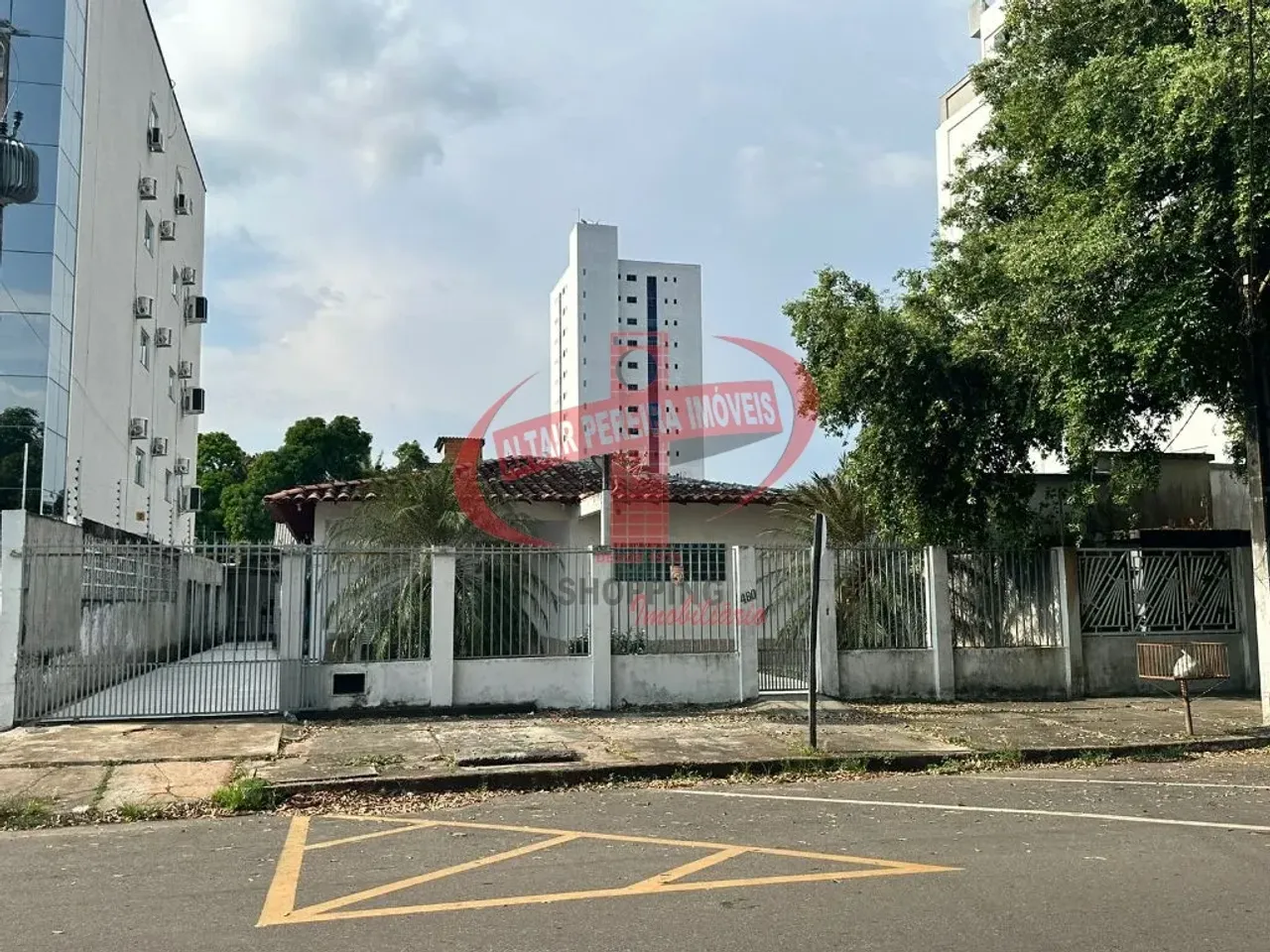 IMÓVEL A VENDA - CENTRO