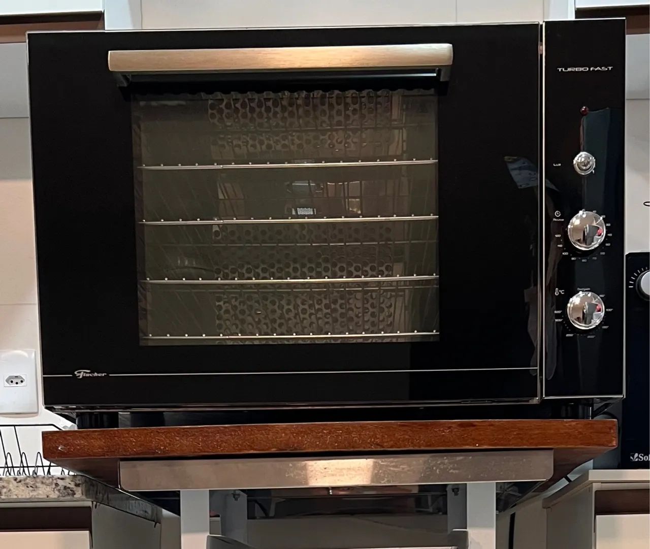 Forno Elétrico Fischer Turbo Fast 80 litros + Bancada de Apoio + 8 Assadeiras - Foto 2