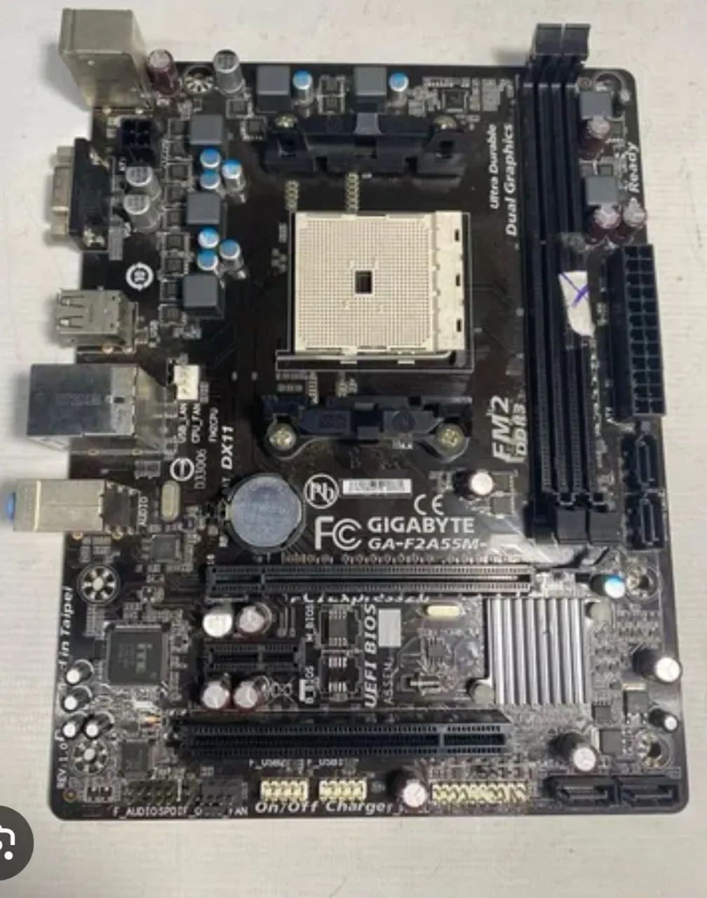 Kit Placa mãe gigabyte ga-f2a55m proc. amd a10 5800k quadcore cooler ac troca pci video - Foto 2