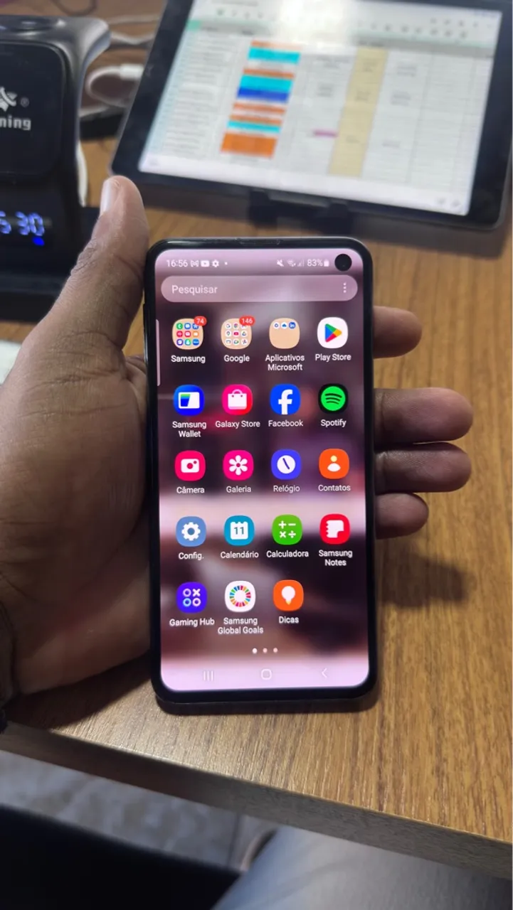 Samsung S10e 128gb - R$ 550,00