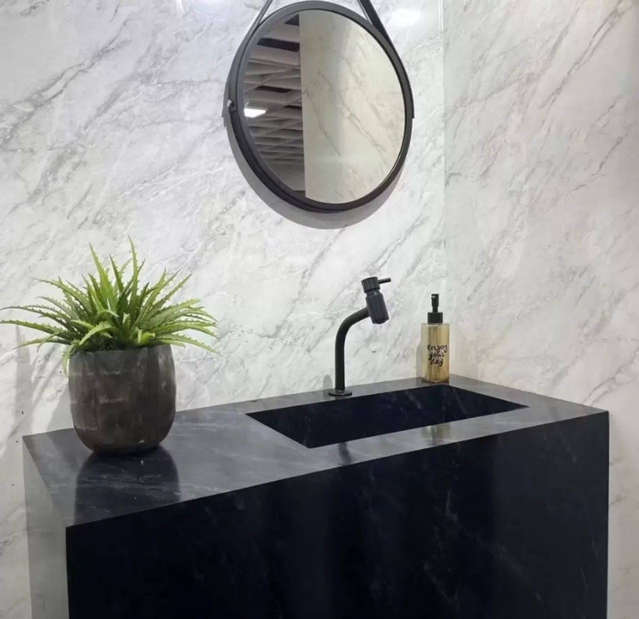 Adesivagem de parede 