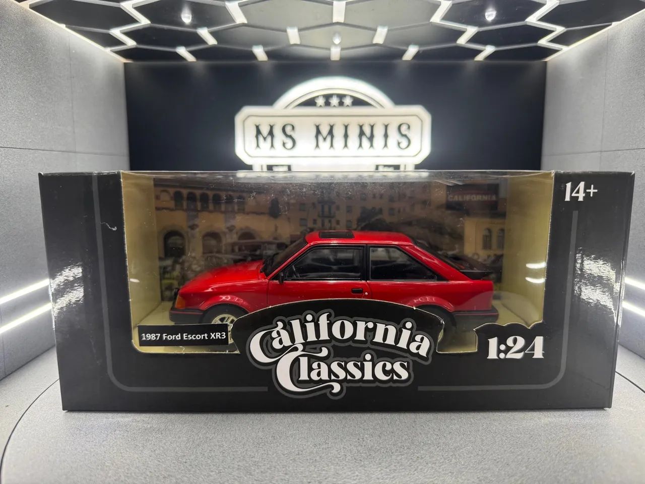 Miniatura Ford Escort XR3 1/24 California Classics - Foto 5