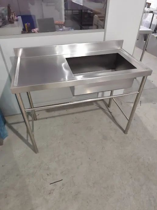 Pia 1,10m Compacta - Ideal para bares