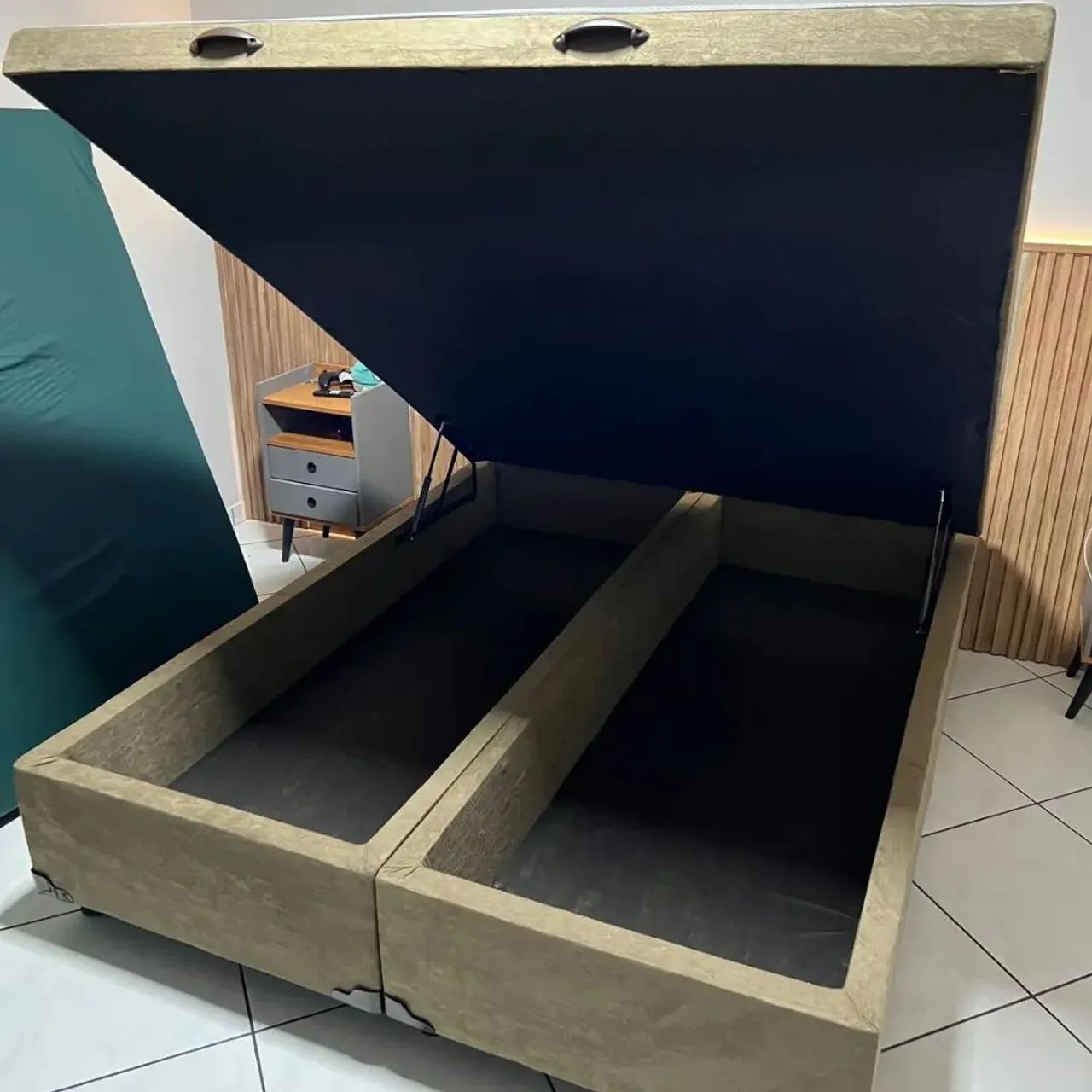 Base para cama box com baú Queen 