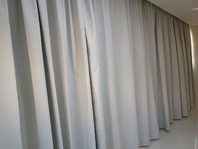 Cortina blackout, trilho suíço. Medindo 2,70m altura x 14,72 largura - Foto 2