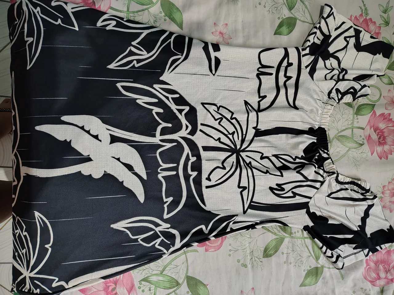 Vestido Tropical Preto e Branco
