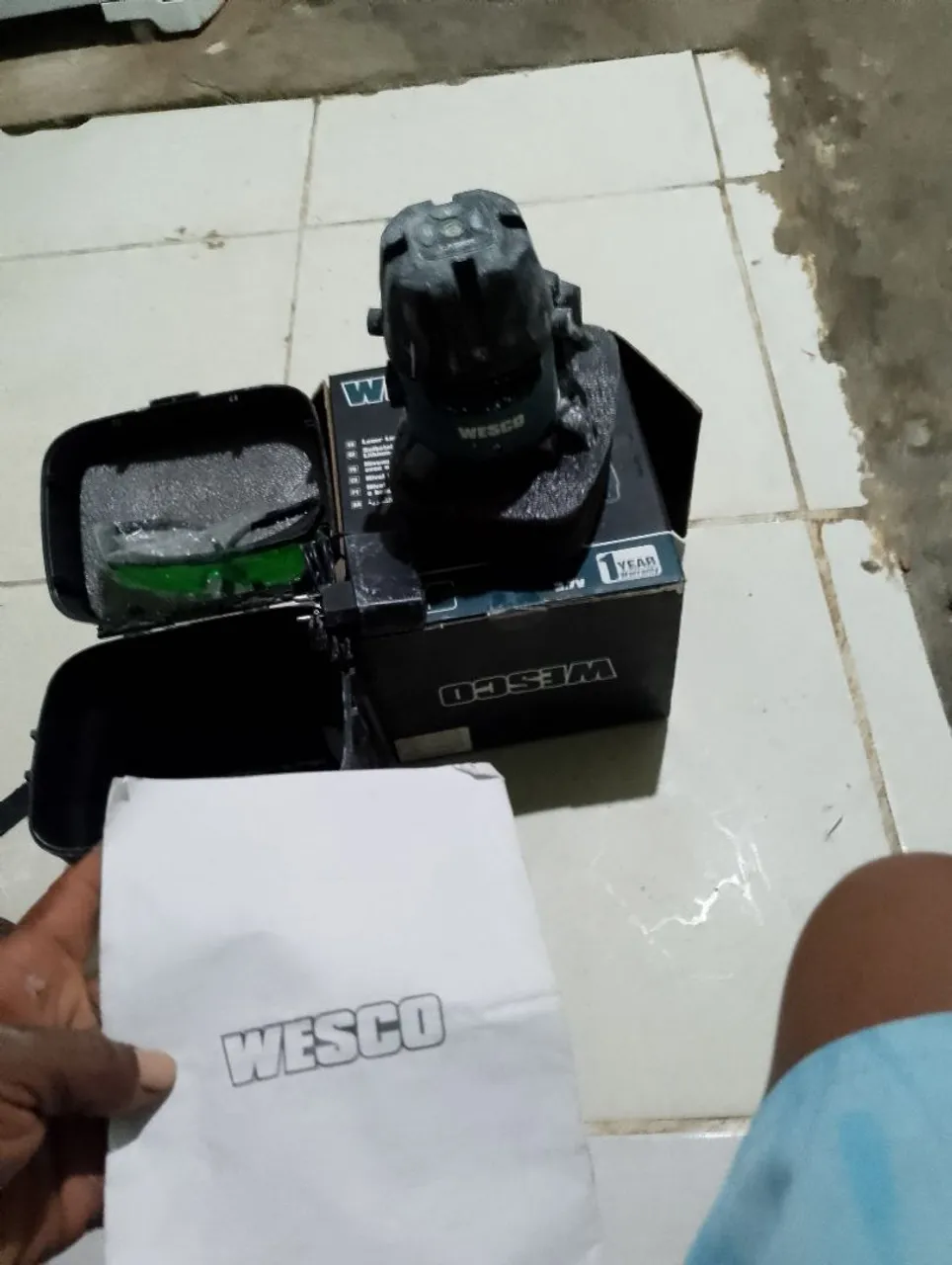Nível Laser Verde WESCO Para Cerâmicas Porcelanatos e Azulejos