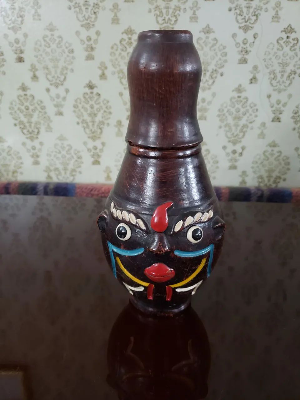 Vaso vantagem de cerâmica, rosto de guerreiro