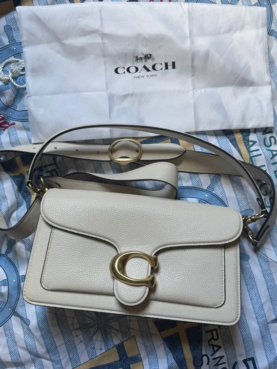 Bolsa Coach Tabby 26 off white