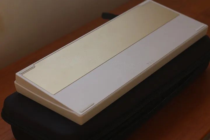 Neo80 - TKL QwertyKeys Retro White + MMD Creams + PBTFans Ronin - Foto 3