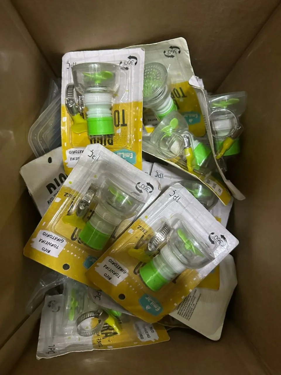 Bico de Torneira Articulado 360º - Queima de Estoque R$1,00 cada!