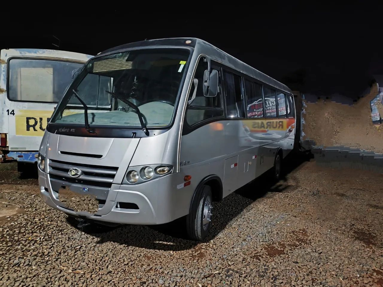 V8 2017/2017 29L $230.000,00