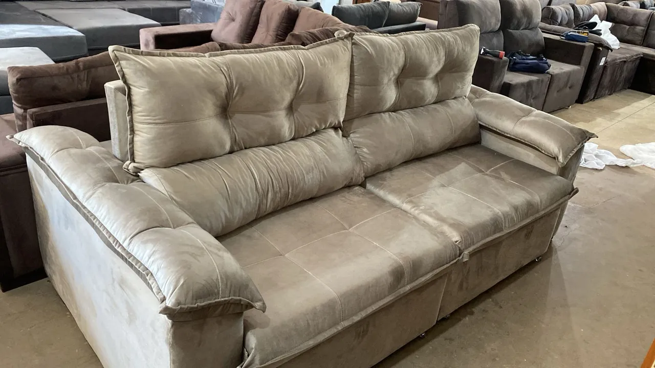 Sofá 3 Lugares Confortável e Elegante