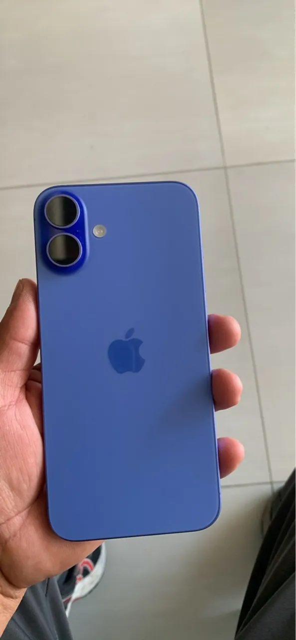 Vendo ou troco iPhone 16 plus