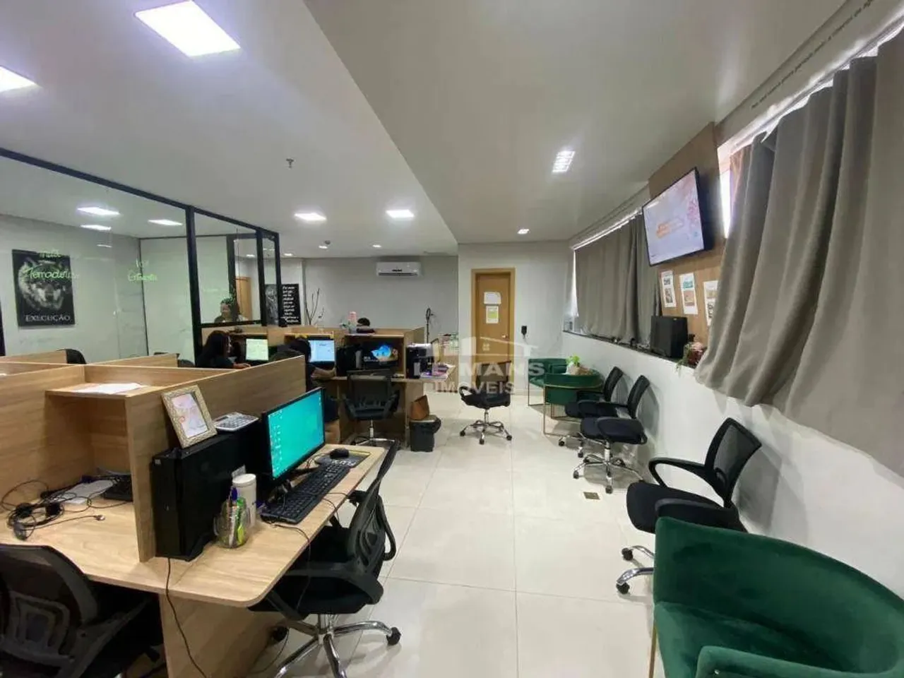 Sala a venda, no bairro Alto em Piracicaba - SP