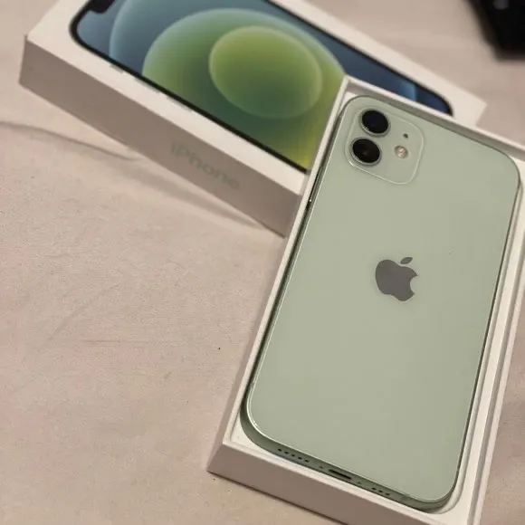 iPhone 12