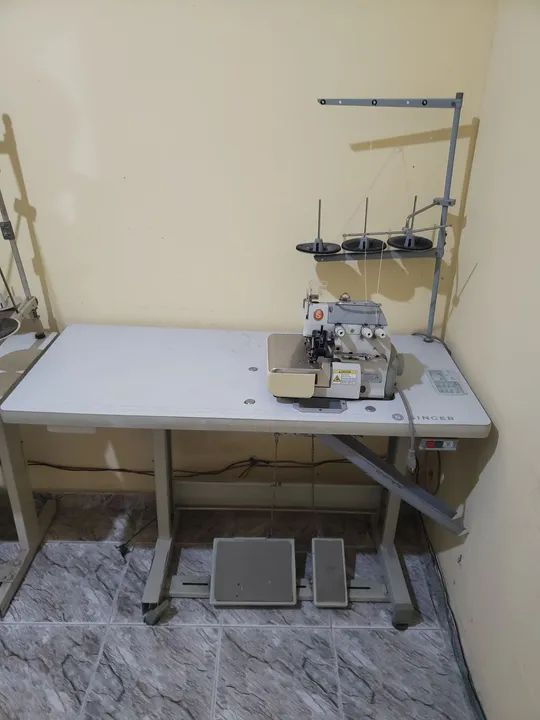 Máquina de Costura Overlock Industrial - Foto 2
