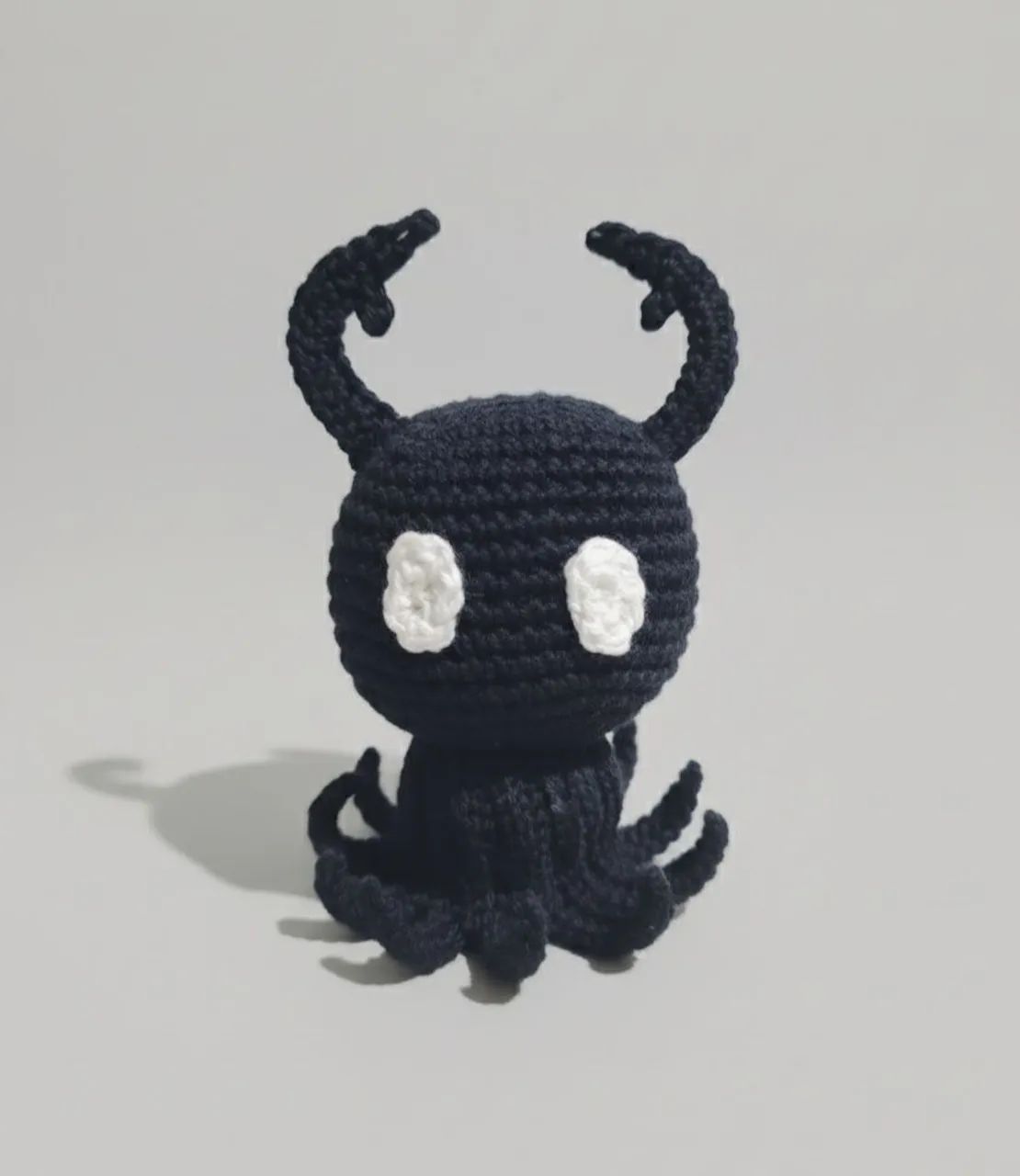 Hollow Knight Sombra Amigurumi  - Foto 2