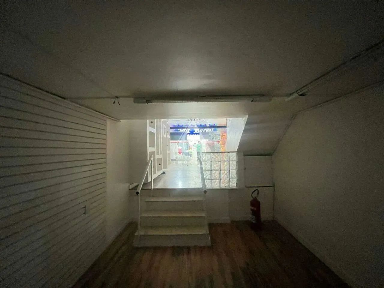 Loja em Ipanema: 33m² com 1 Vaga de Garagem em Ponto Comercial Estratégico - Foto 9