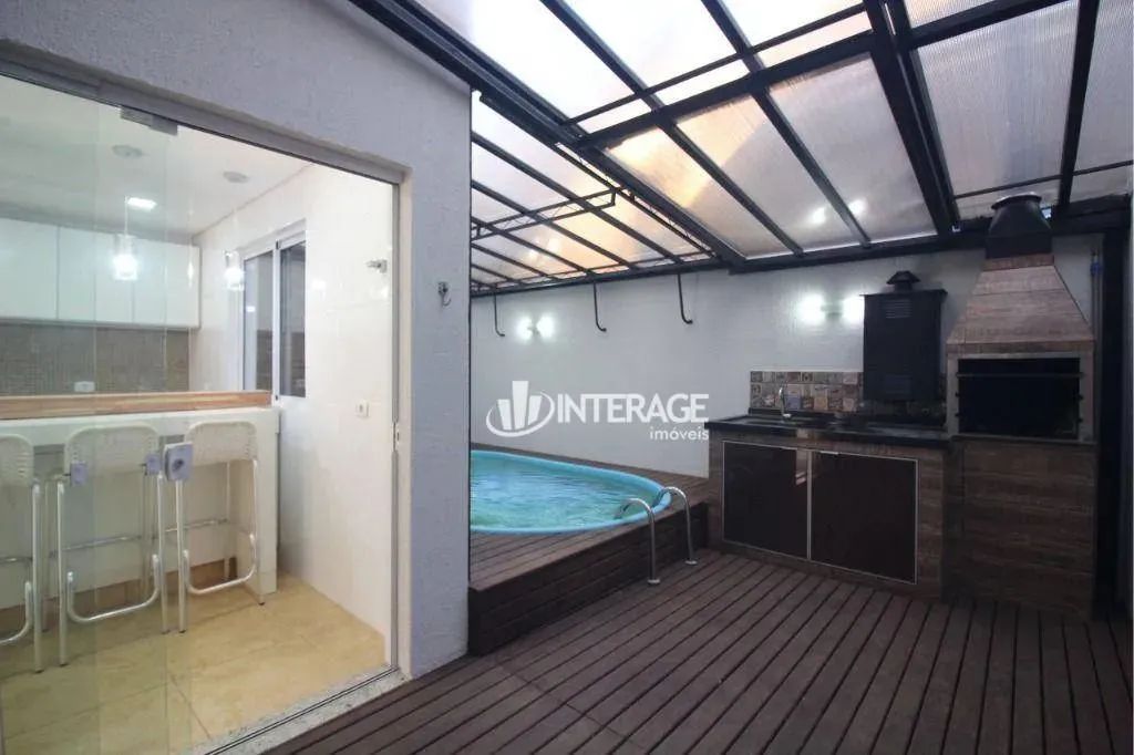 Sobrado com 3 Quartos para alugar, 150 m² por R$ 4.330/mês - Santa Felicidade - Curitiba/P