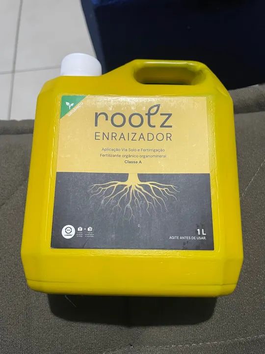 Adubo Enraizador Rootz - 1 Litro
