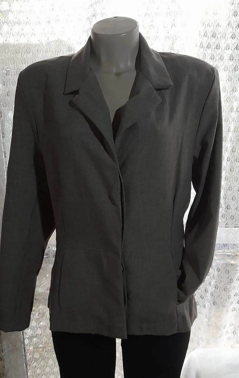 Blazer feminino cinza