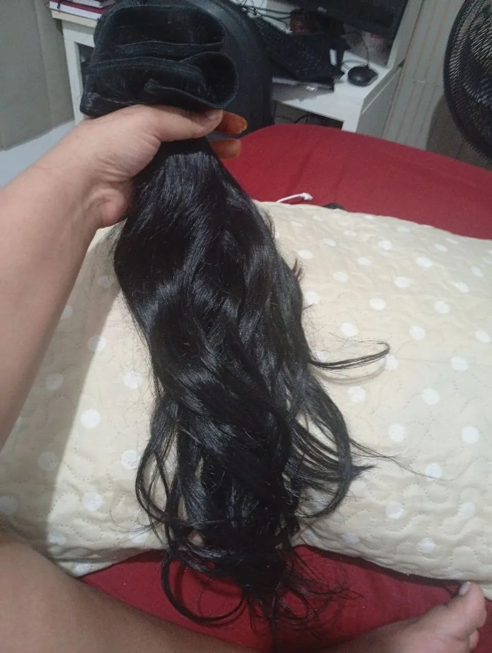 Mega hair humano na tela.   - Foto 4