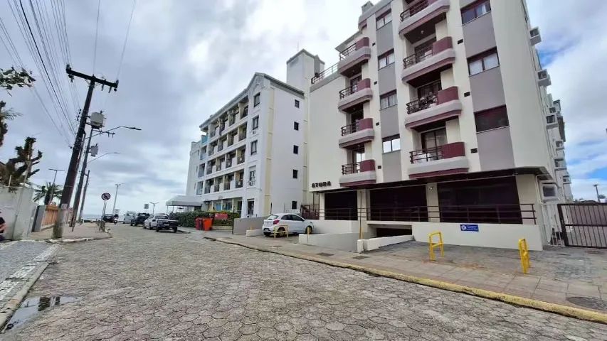 Apenas 50 metros da Praia de Canasvieiras - Foto 11