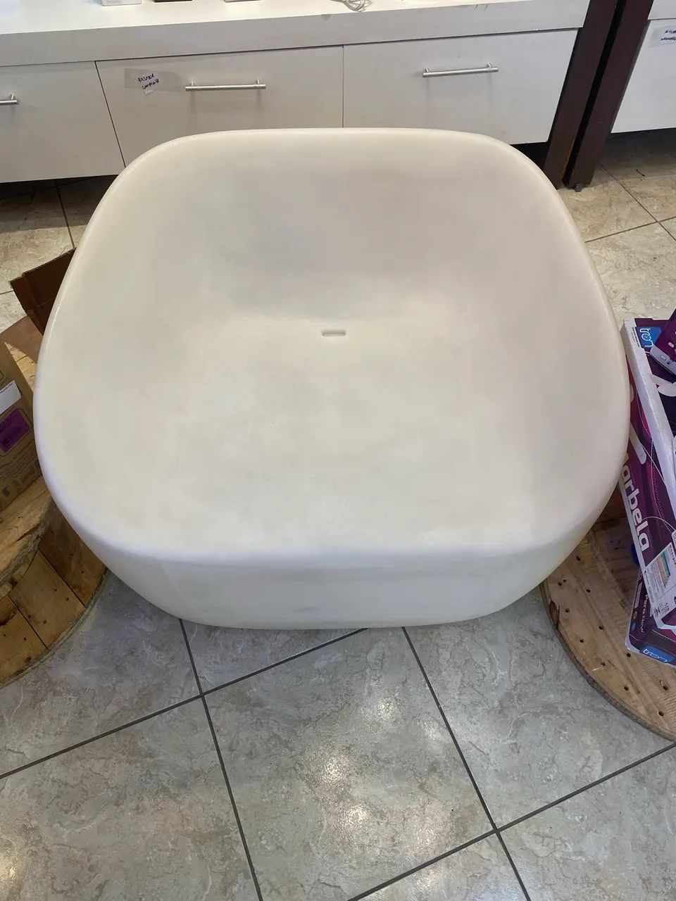 Poltrona Branca Design Moderno de polietileno  - Foto 2