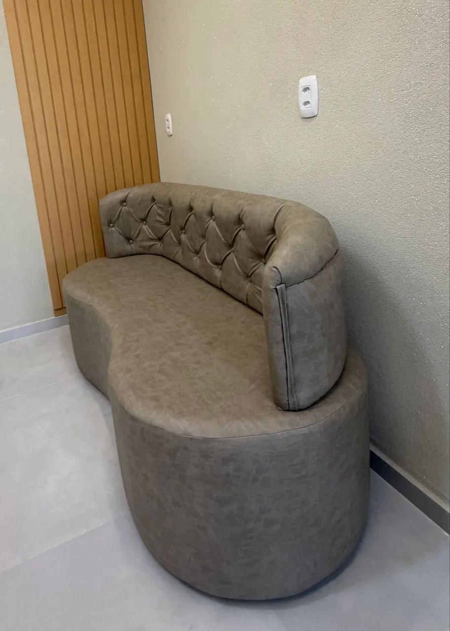 ? SOFÁ ORGÂNICO EM COURO ? NOVO ? - Foto 2