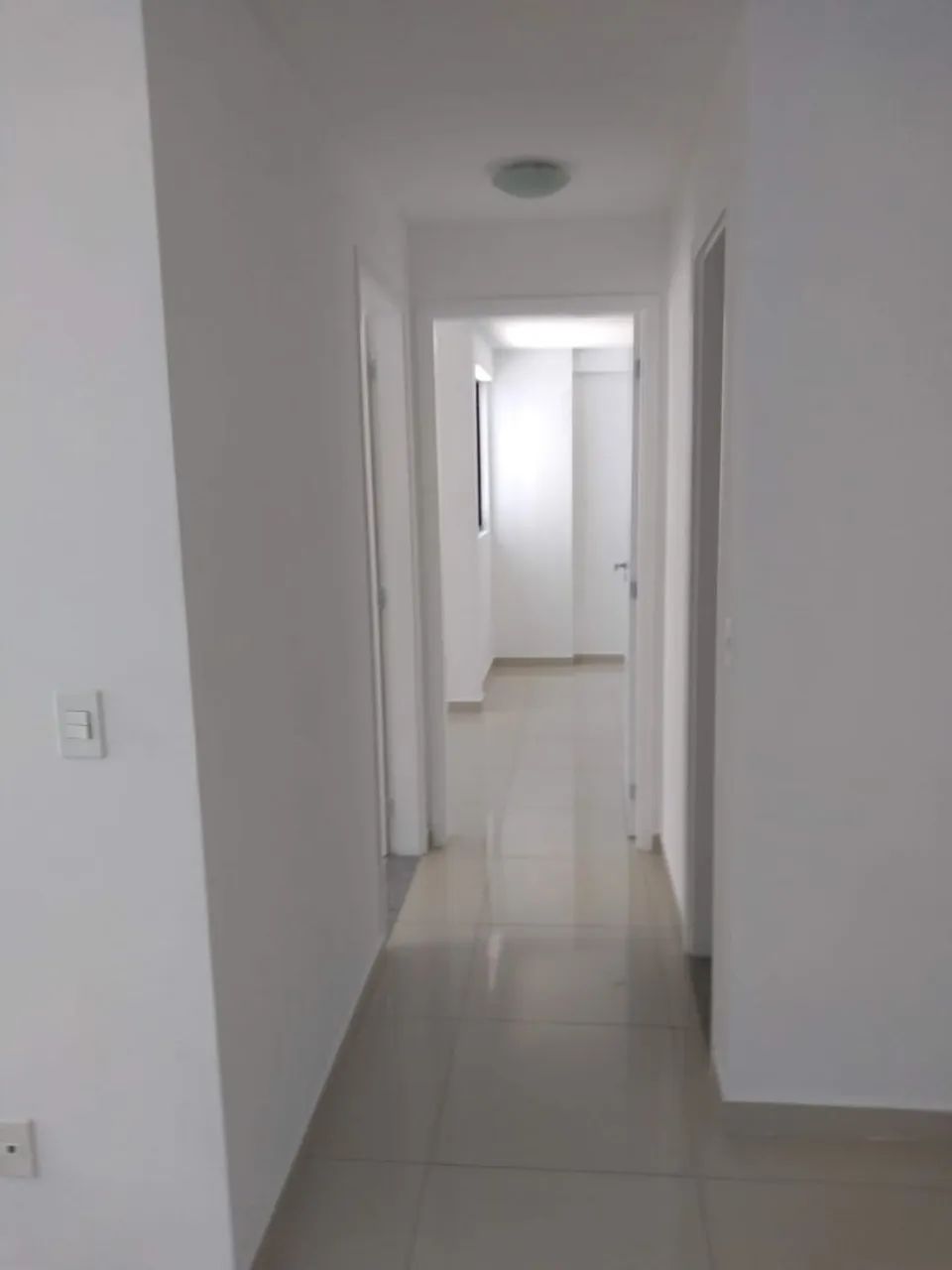 Alugo apartamento