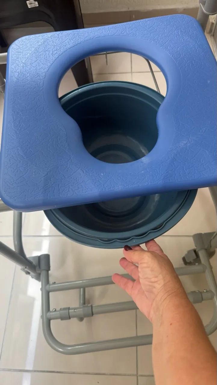 Cadeira de Higiene sem Uso  - Foto 5