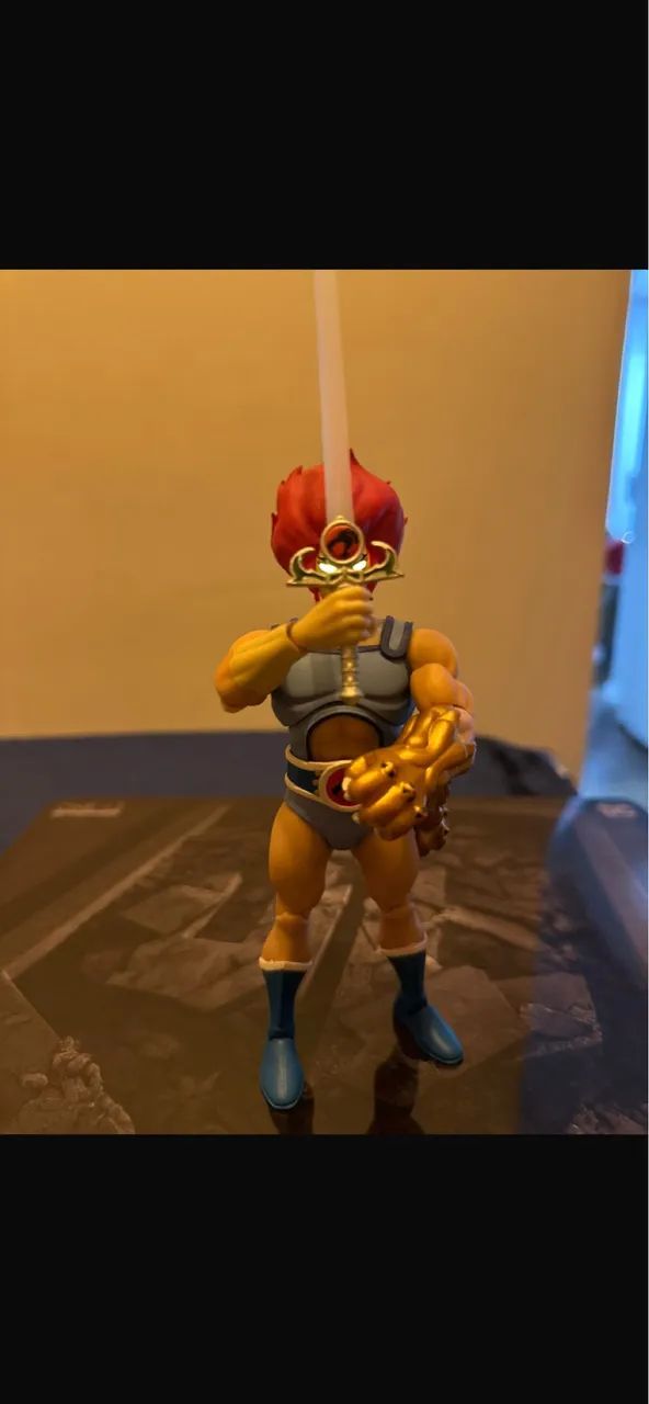 Lion Thunder Cats com led Eyes  - Foto 4