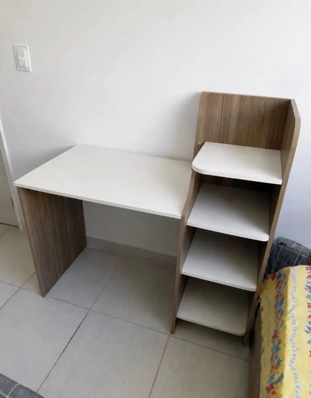 Estante para computador 