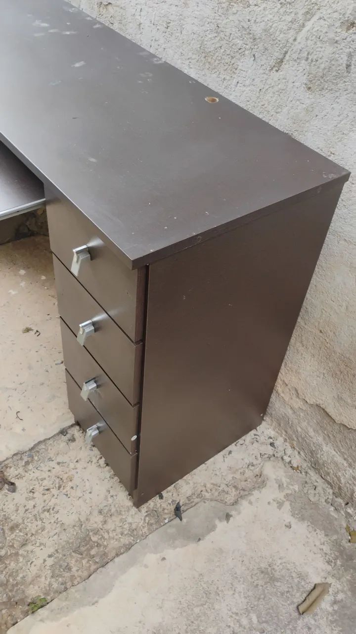 Mesa de escritório para Pc  usada em bom estado  - Foto 3