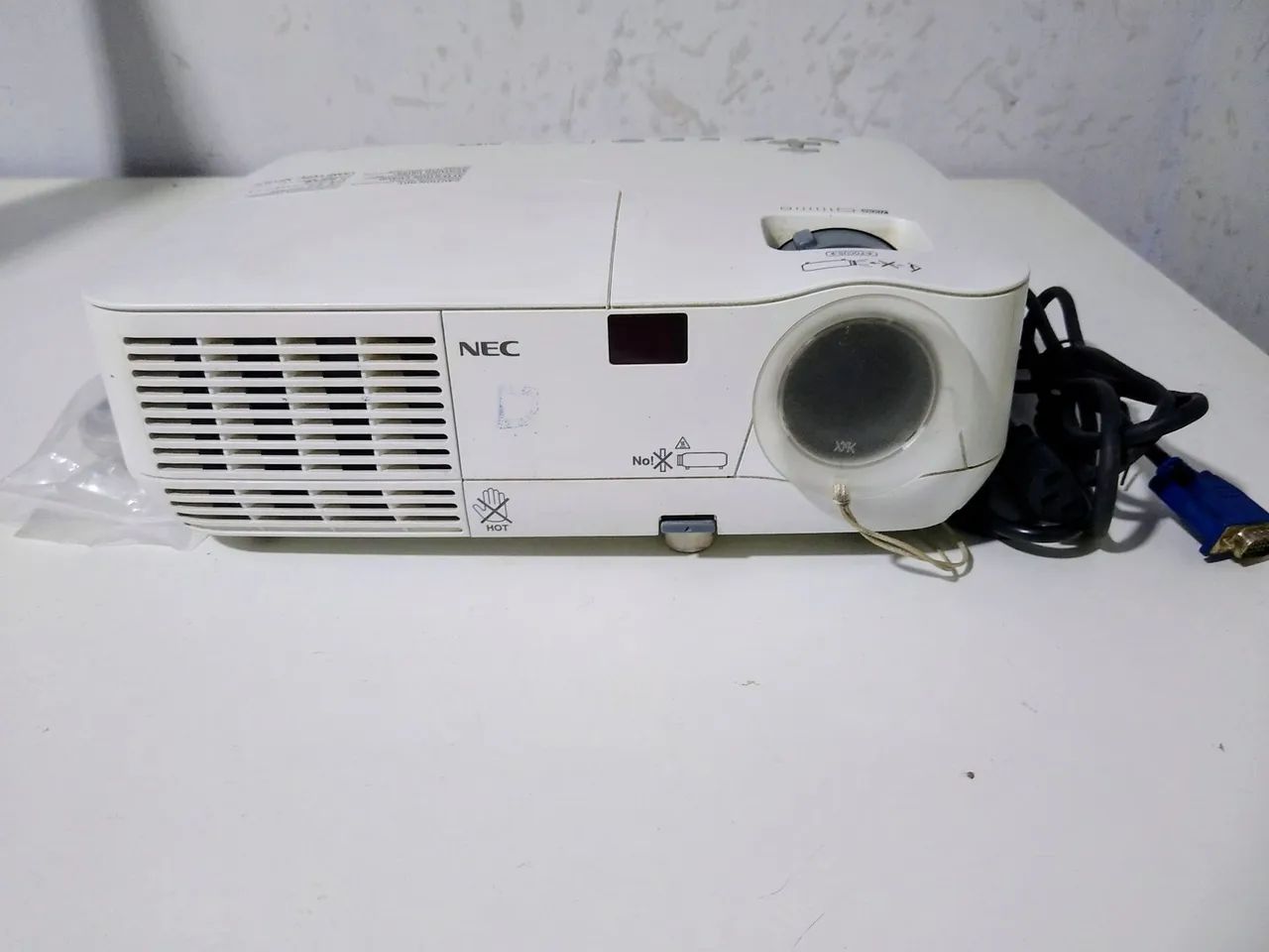 Projetor NEC NP115 