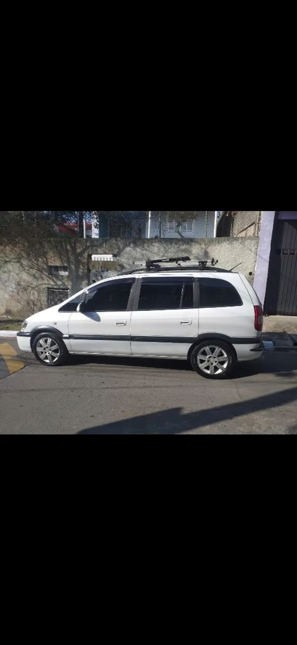 Chevrolet Zafira Zafira Eleg.2.0 MPFI FlexPower 8V 5p Aut 2011